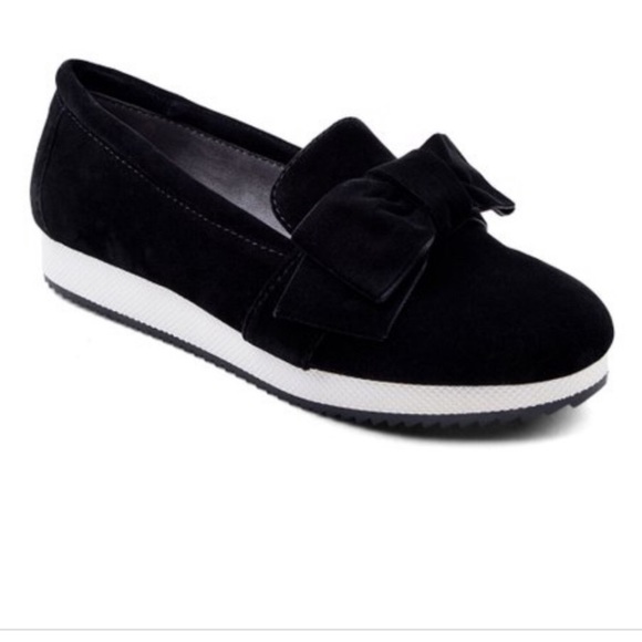 Adrienne Vittadini Suede Sneaker - Picture 6 of 7